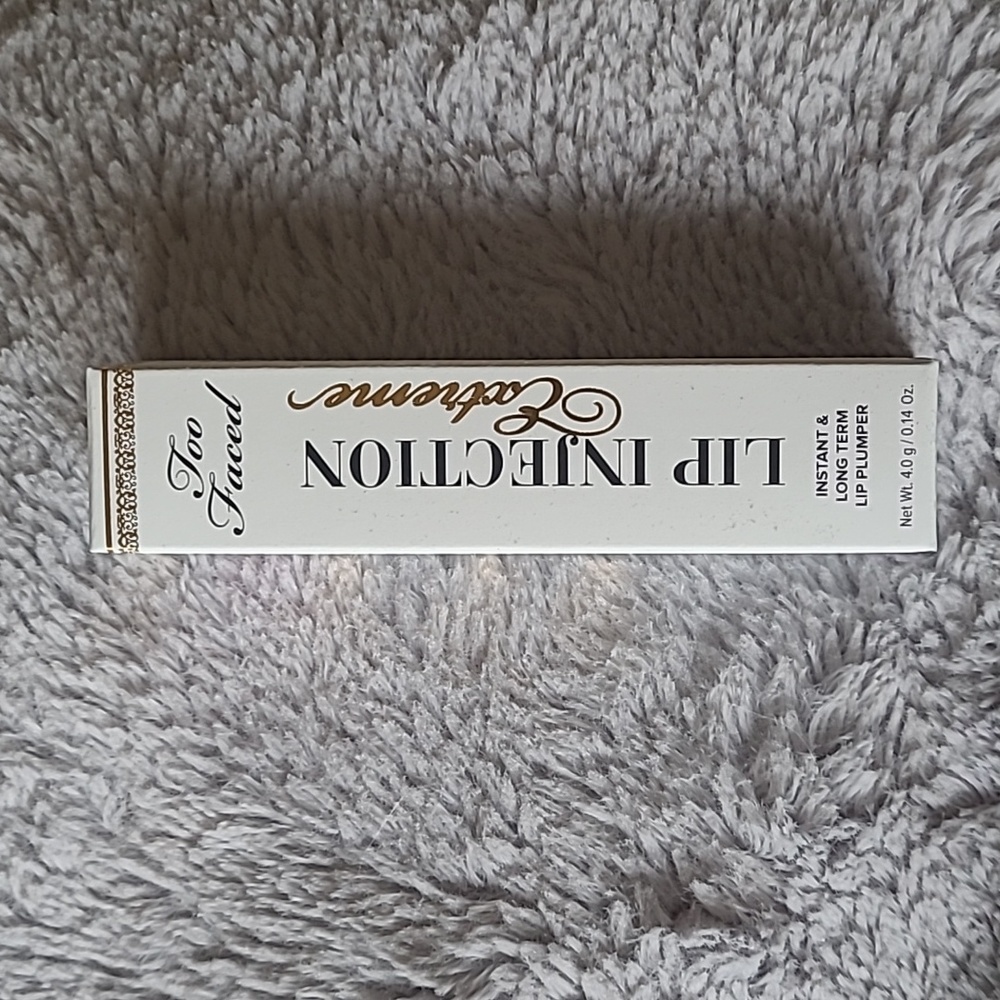 Too Faced Lip Injection Extreme